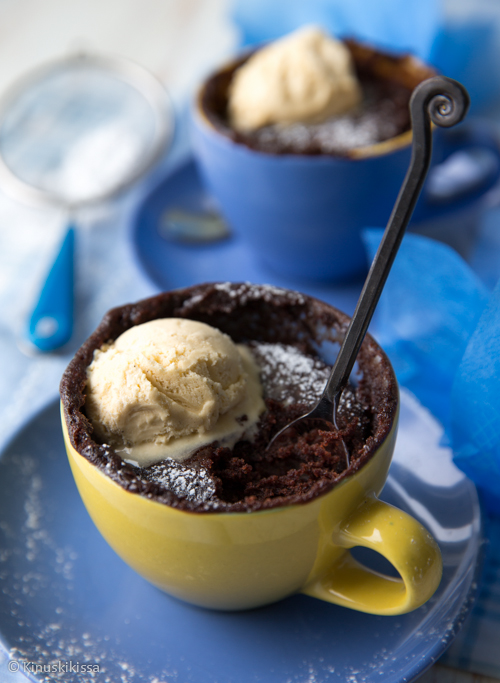 Suklaiset mukikakut – chocolate mug cakes | Reseptit | Kinuskikissa